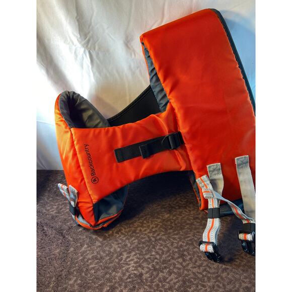 Backcountry dog flotation device/ lifejacket. - Picture 4 of 6